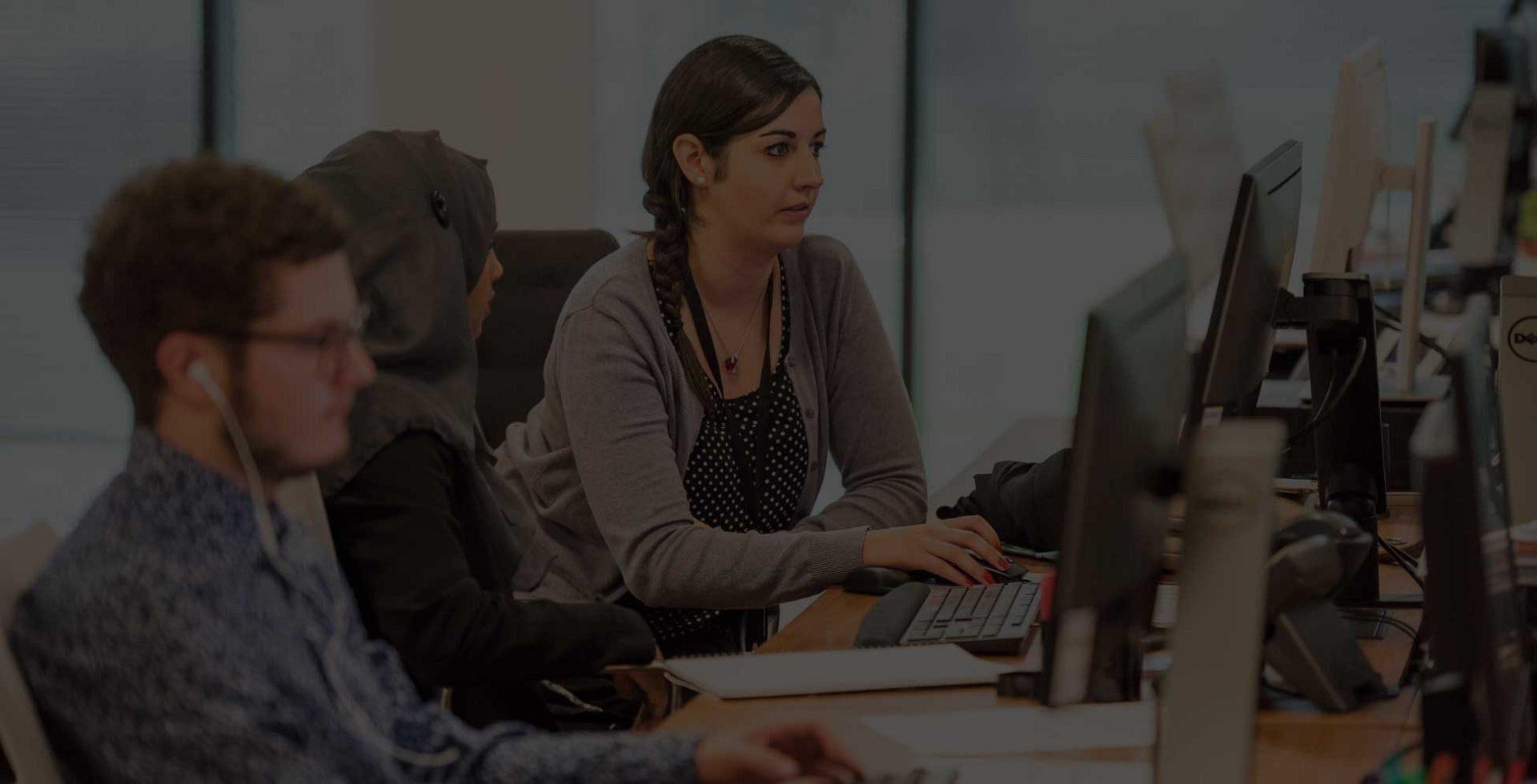 Welke voordelen bieden providers die uitsluitend gespecialiseerd zijn in e-mailhosting?